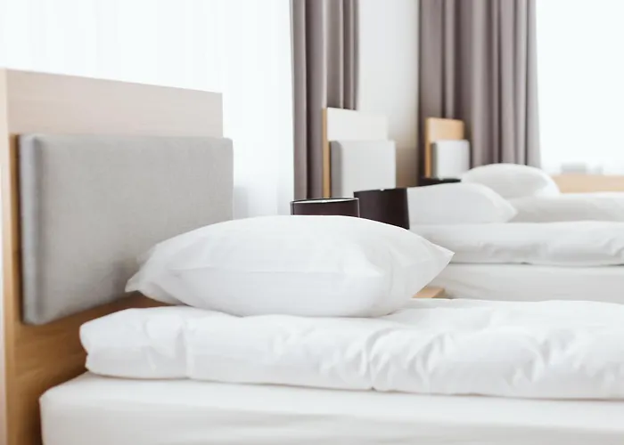 Waw Hotel Airport Okecie Varsovia