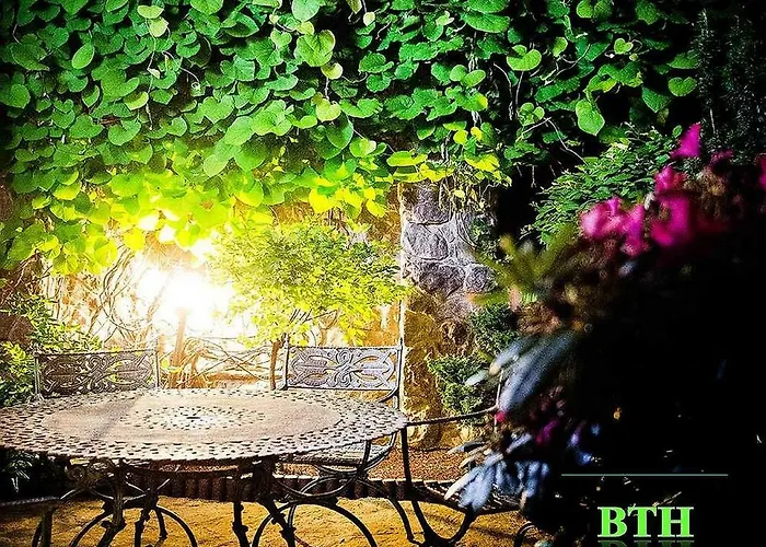 BTHouse, Pokoje Gościnne Warszawa